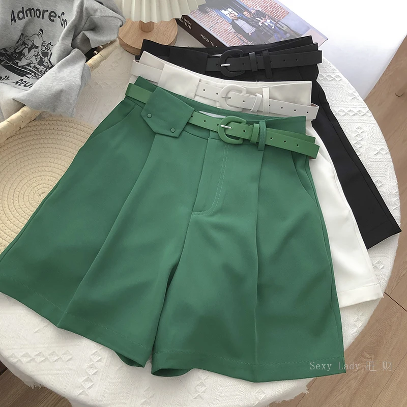 

2021 New Casual Comfortable Elegant Wild Shorts With Belt Women's Woolen Shorts Autumn Winter Slim Wide Leg A-line Shorts