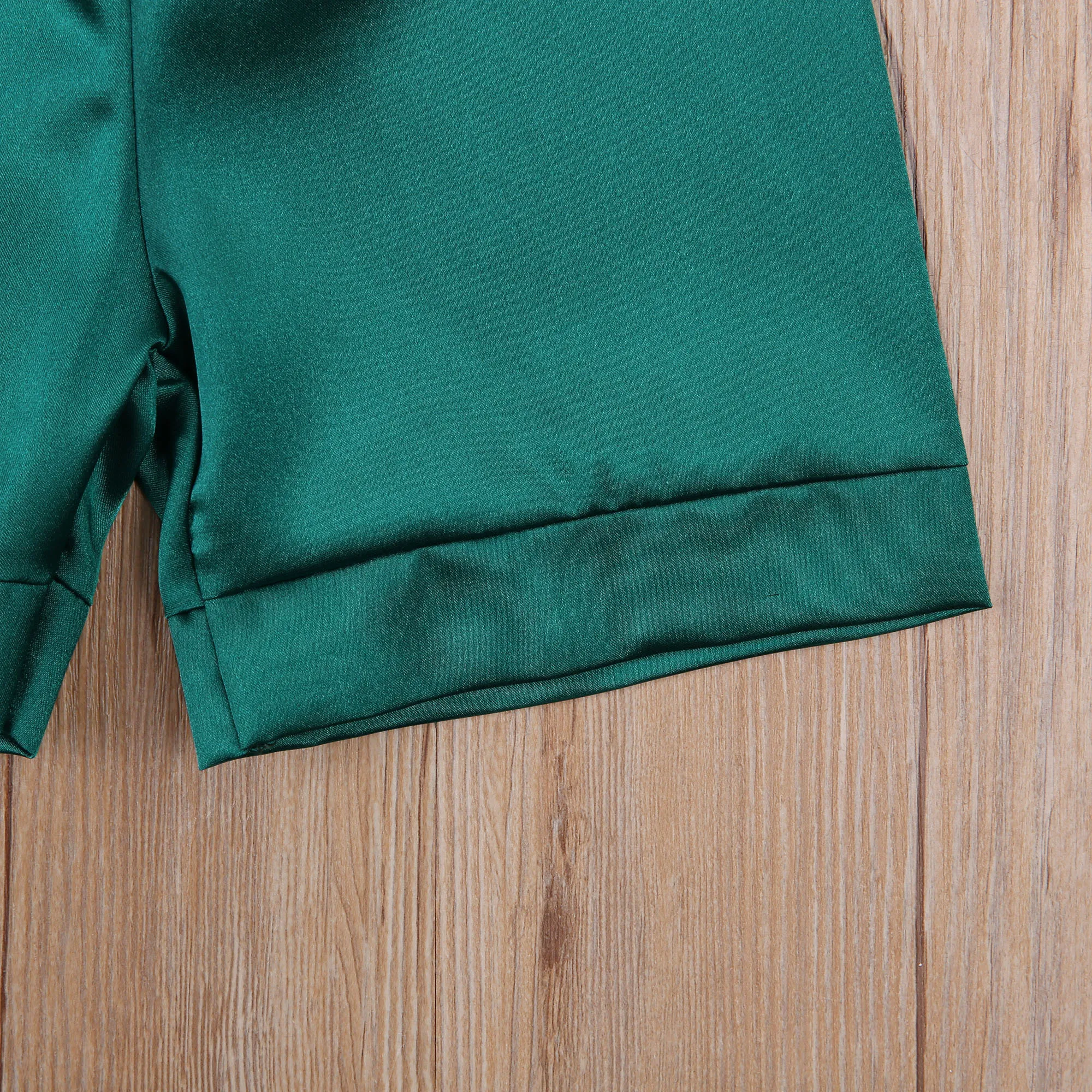 

Children Two-piece Nightwear Set, Solid Color Short Sleeve Turn-down Collar Tops + Shorts, Green/ White