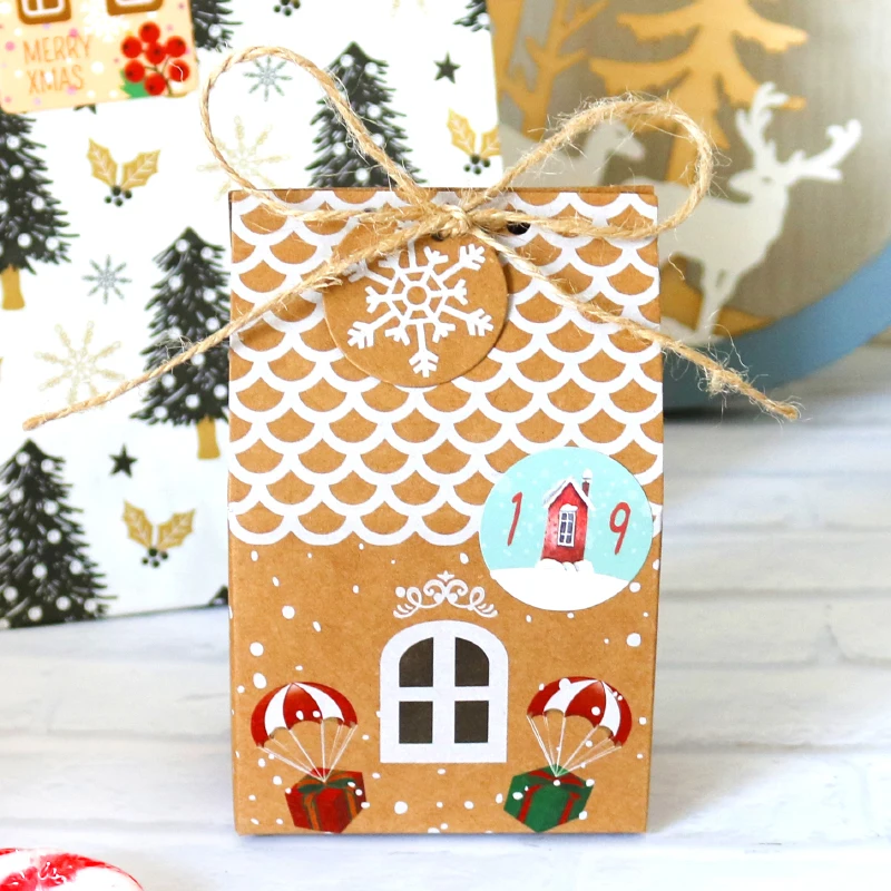 

24sets Christmas Advent Calendar Ginger House Box Snow Flake Paper Bag Holiday Count Down Gift Packing Treat Box Gift Bag