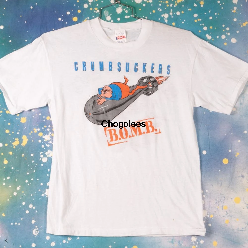 Футболка CRUMBSUCKERS Bomb Beast на моей спине размер L