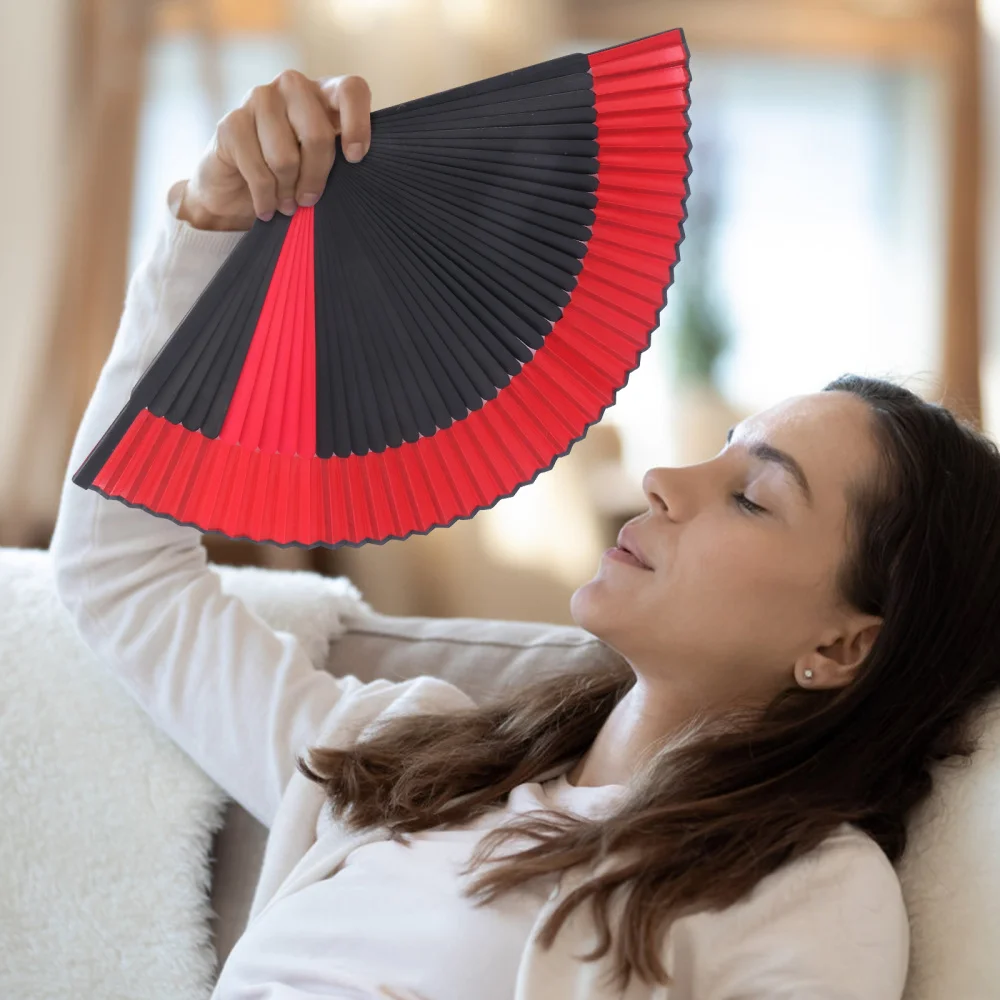

Chinese Retro Dancing Silk Fan Practical Folding Fan Delicate Folding Fan
