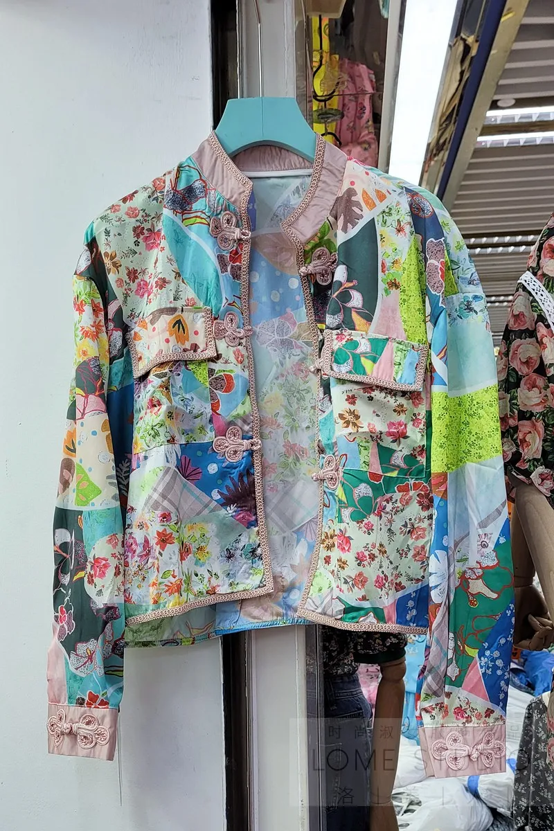 

2021 Summer Fashion Retro Buckle Thin Sun Protective Coat Women Long Sleeve Casual Jacket Female Round Neck Loose Jacket