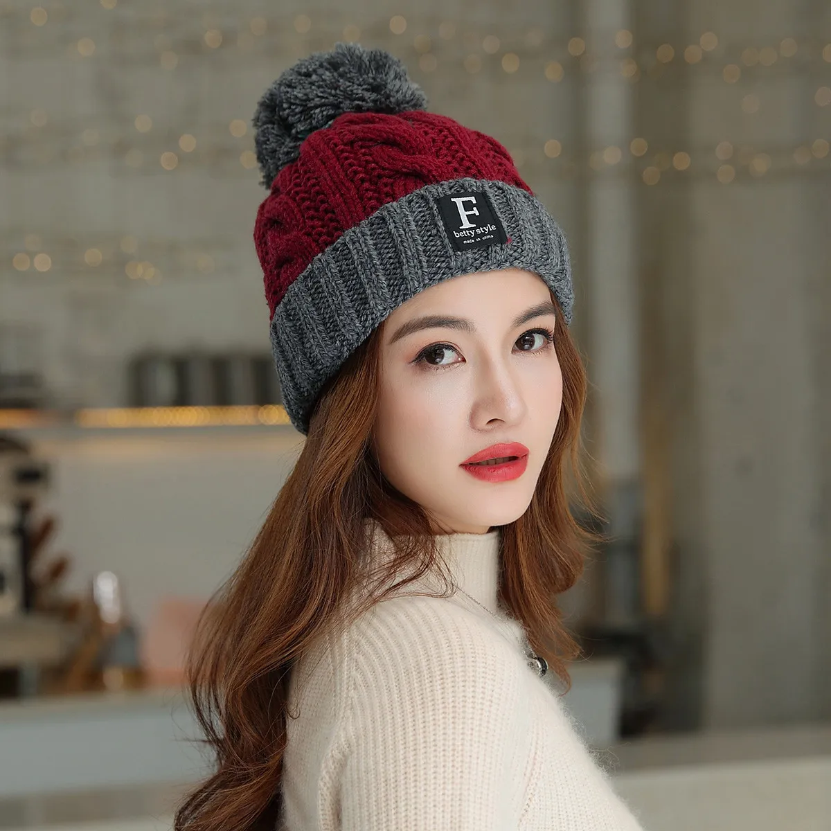 PTAH 2021 Новые зимние шапки для женщин Бини Вязаные однотонные крутые шляпы Девочки Осенние женские бини Теплый боне Кэжуал Шапка Оптовая продажа.