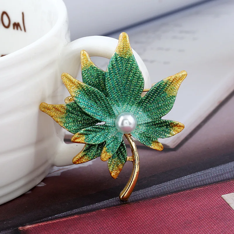 Korean-Style Hot Fashion Brooch Colorful Two-Color Maple Leaf Clothing Pin Women's High-End Suit Jacket Corsage Accessories | Украшения