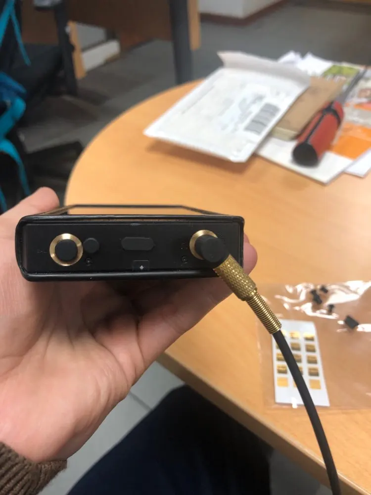 2 комплекта пылезащитных заглушек для FiiO M11 / Pro Plus M15 Shanling M6 4 мм 3 5