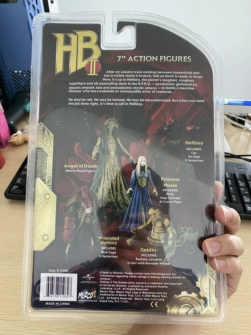 

Hellboy Action Figure HB 2 Model Toys 17cm
