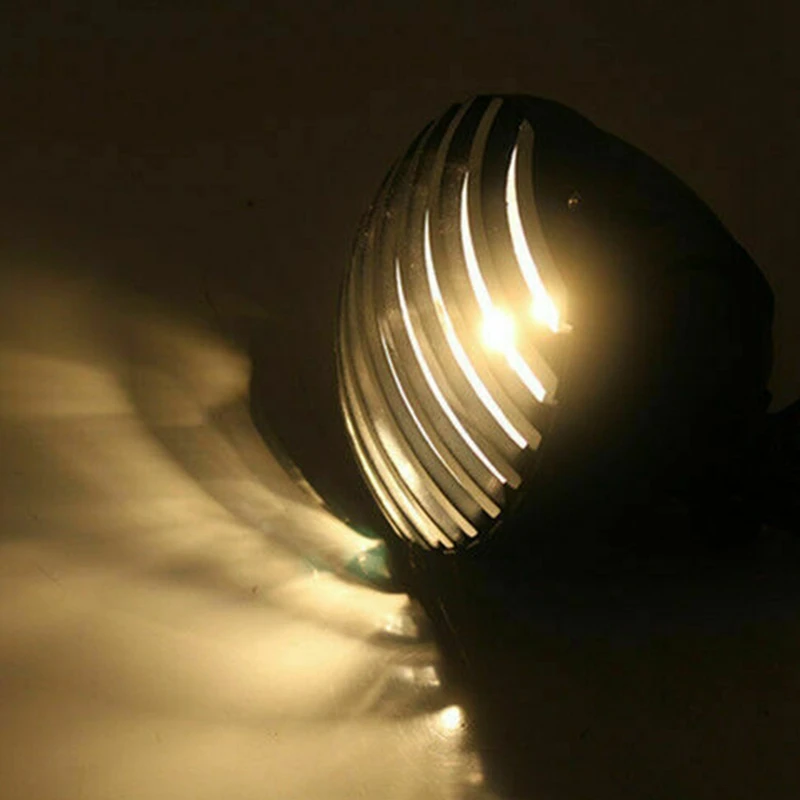 

Scalloped Vintage head light lamp Motorcycle Retro Finned Grill Headlight 12V H4 For HONDA Racer Honda YAMAHA SUZUKI