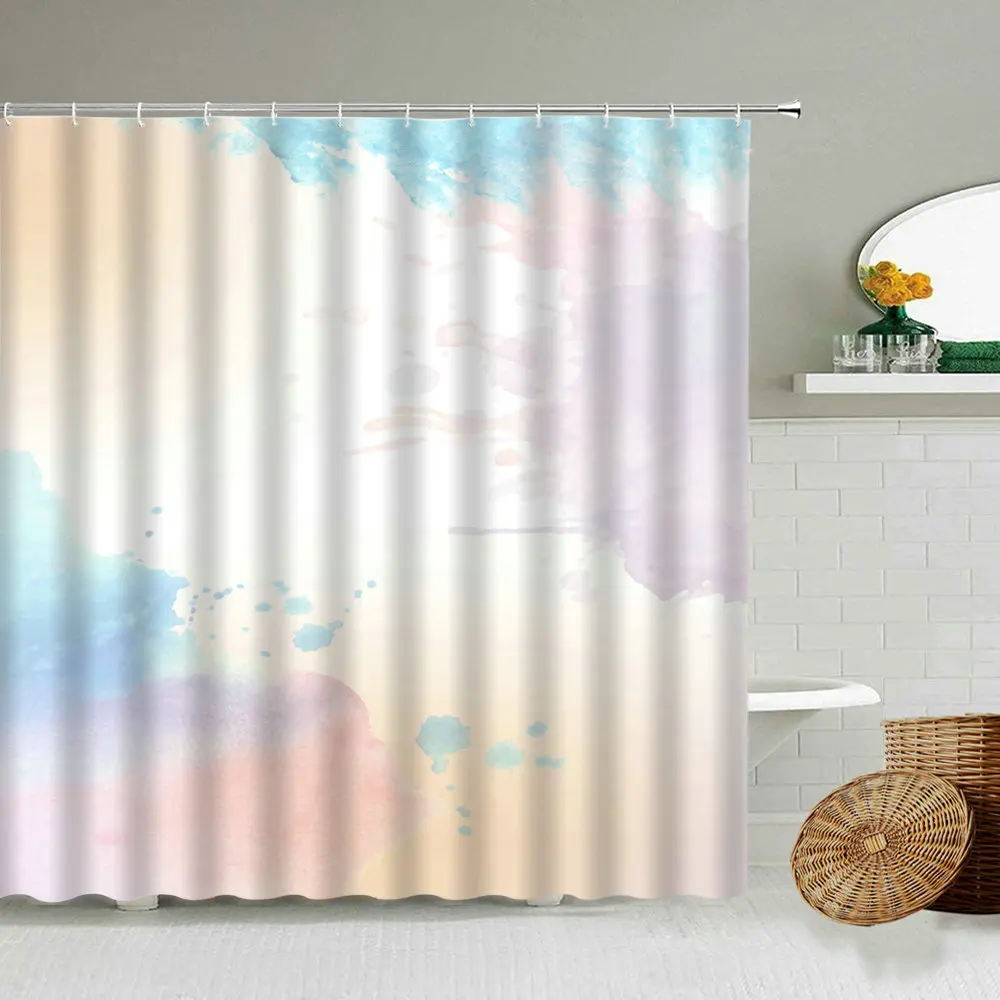 Абстрактная водная с градиентной передачей цветущая душевая занавеска розовая