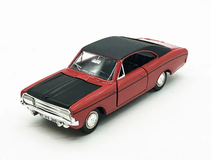 Модель игрушечного автомобиля из сплава 1/43 для Opel командора литой под давлением
