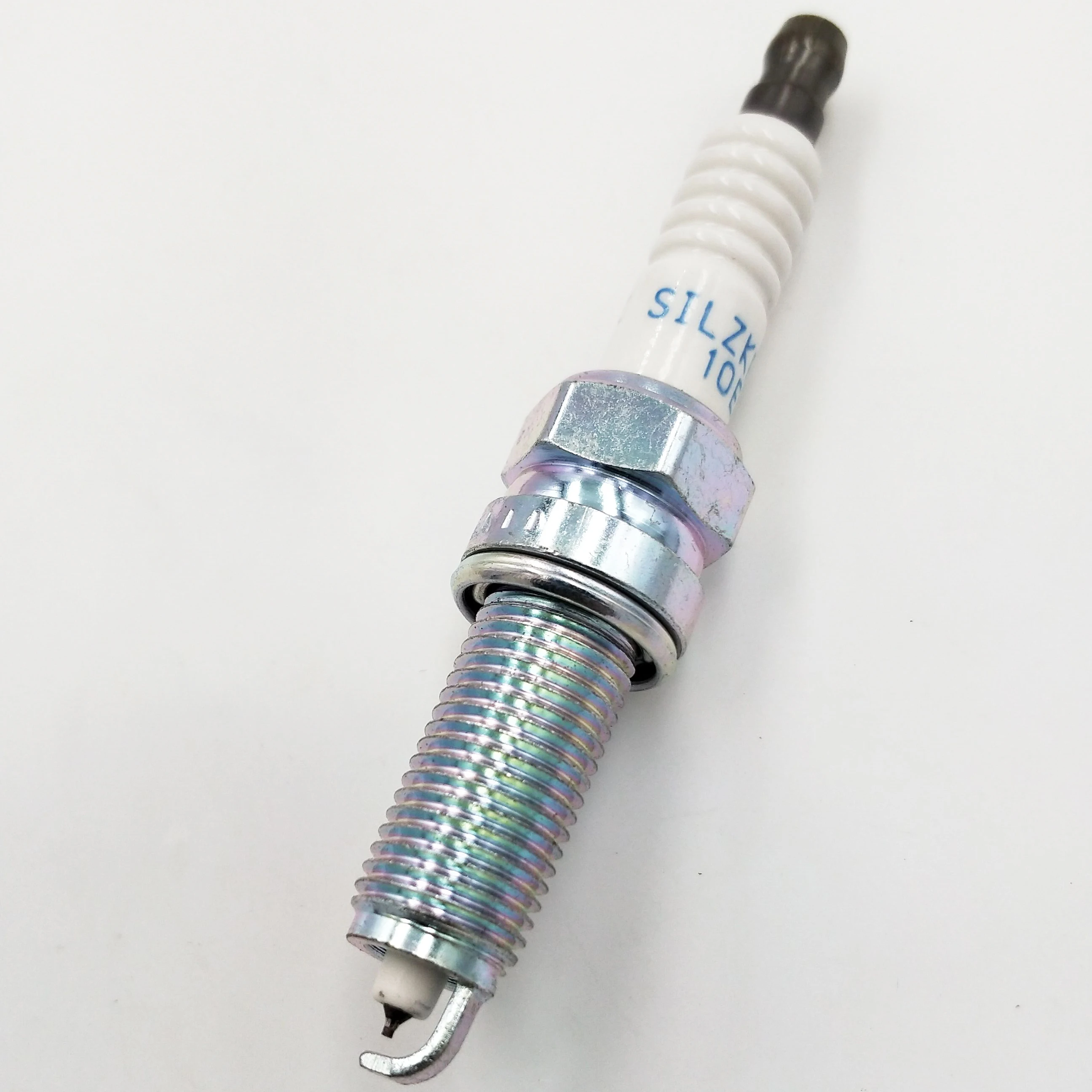 4 шт. 1884610060 SILZKR6B 10E иридия 18846 10060 SILZKR6B10E свечи зажигания для Hyundai акцент Veloster Kia