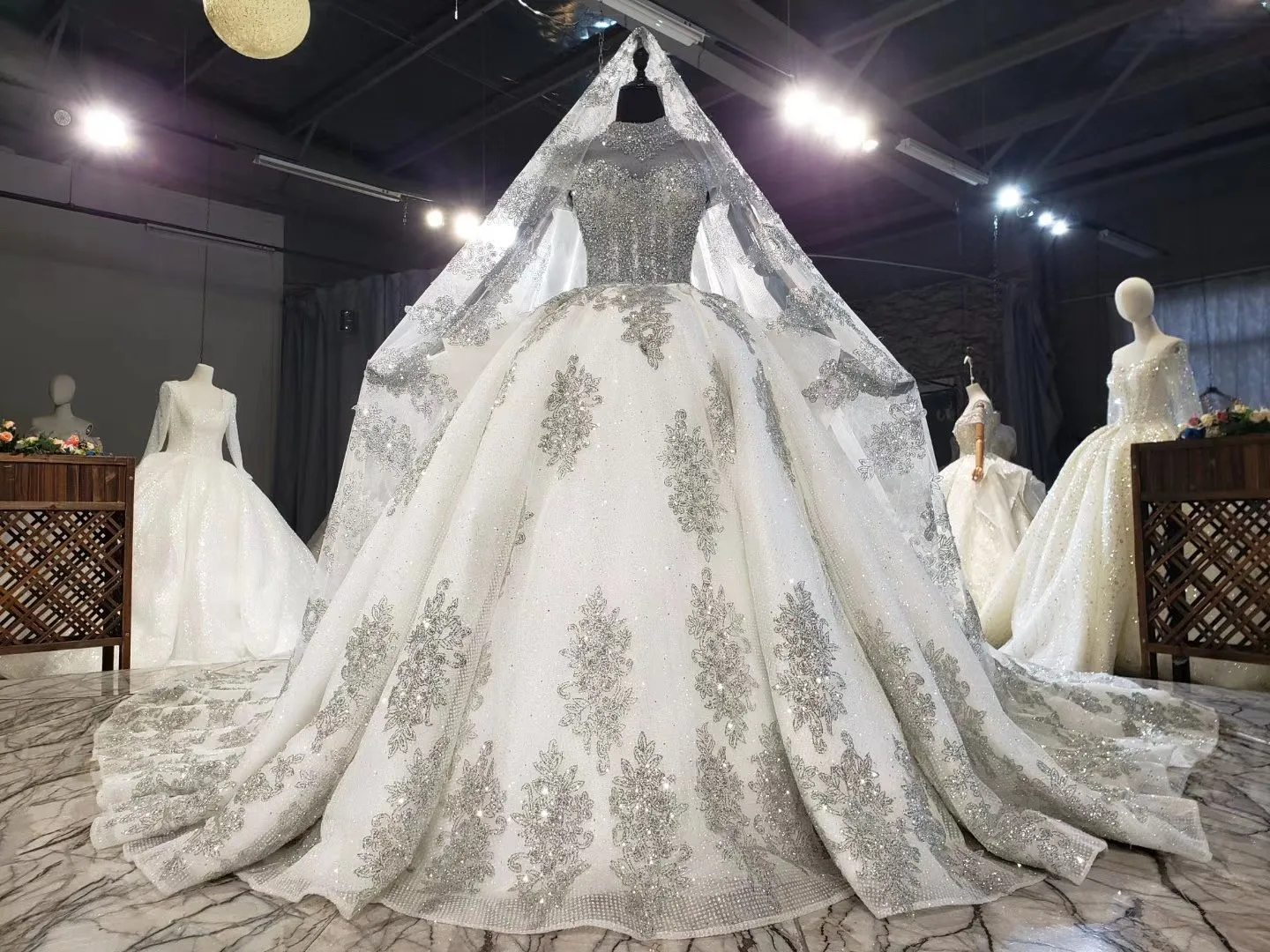 

Arabic Silver Grey High Neck Ball Gown Evening Prom Dresse With Long Veils Dubai Formal Prom Dresses Ball Gown Long Party Gowns