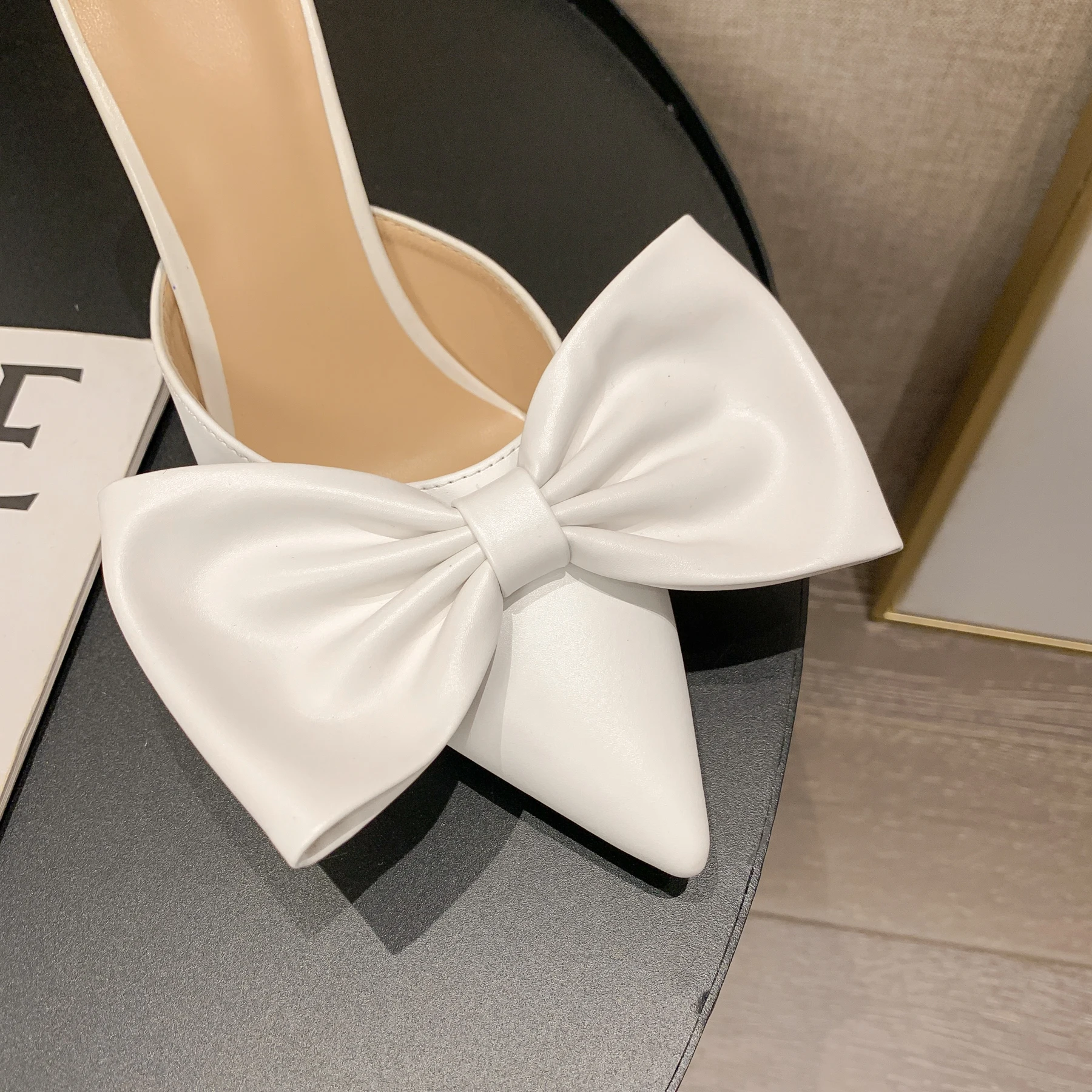 Женские туфли-лодочки AIYKAZYSDL с острым носком и бантом сланцы мюли ремешком на