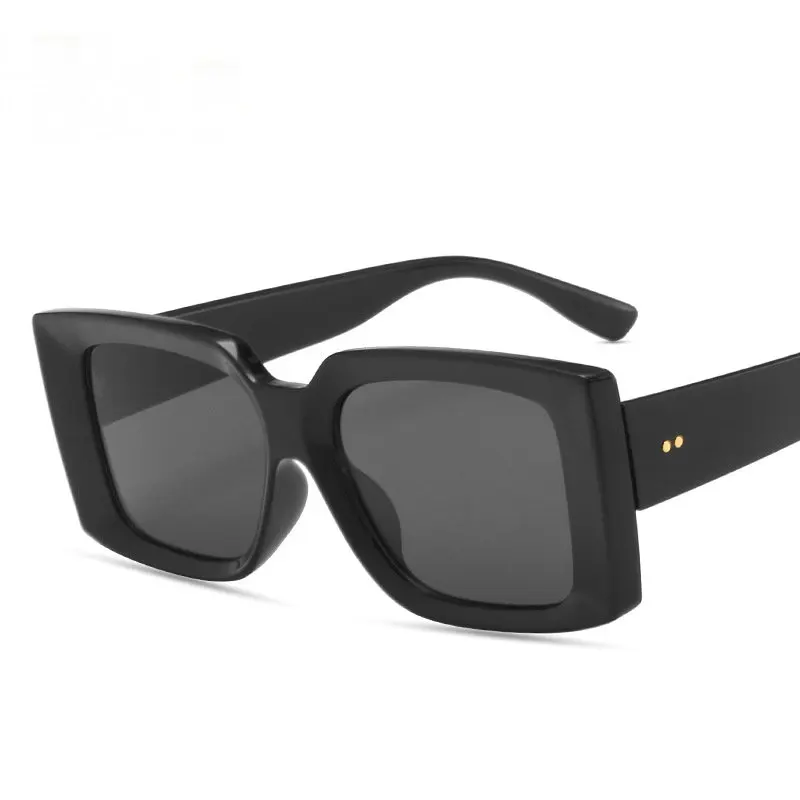 

Очки солнцезащитные женские квадратные в винтажном стиле, роскошные брендовые модные градиентные солнечные очки в большой оправе, черные