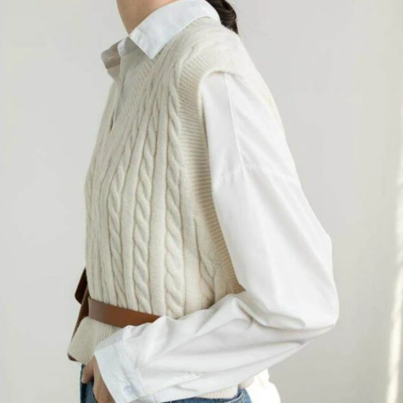 Жилет женский трикотажный с V-образным вырезом короткая однотонная Повседневная