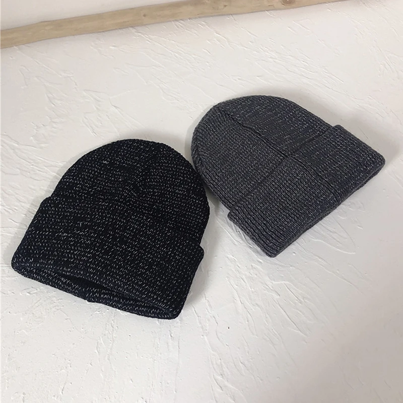 2022 new reflective beanie hat women skullies autumn winter cap fashion female bonnet warm caps brand knitted hats for men hot free global shipping