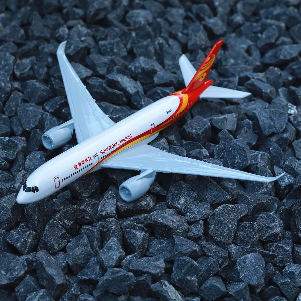 

Hong Kong Airlines Airbus A350 Airplane Alloy Diecast Model 15cm World Aviation Collectible Souvenir Ornament Miniature