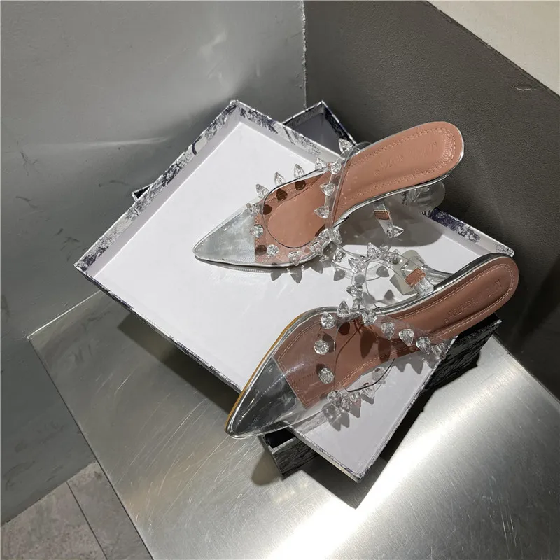 

2021 new rivet water drill button pointed transparent sandals for women