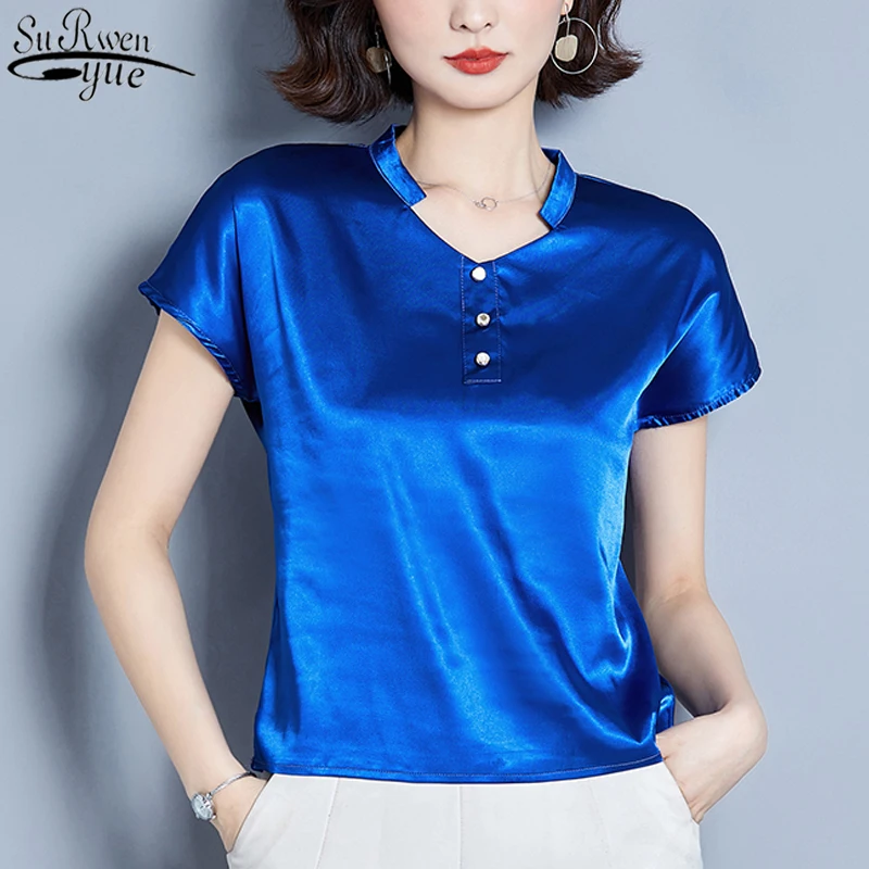 

Новинка лета 2021, шелковые женские рубашки, атласная рубашка с коротким рукавом, однотонная свободная тонкая рубашка в Корейском стиле с V-об...