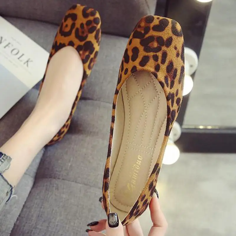 Женские замшевые мокасины на плоской подошве большие размеры | Обувь