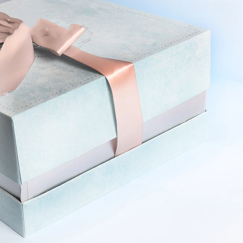 

Creative Square Flannelette Gift Box Valentine's Day Decoration Wedding Favor Gifts Packaging Box for Bridesmaid Gifts Boxes