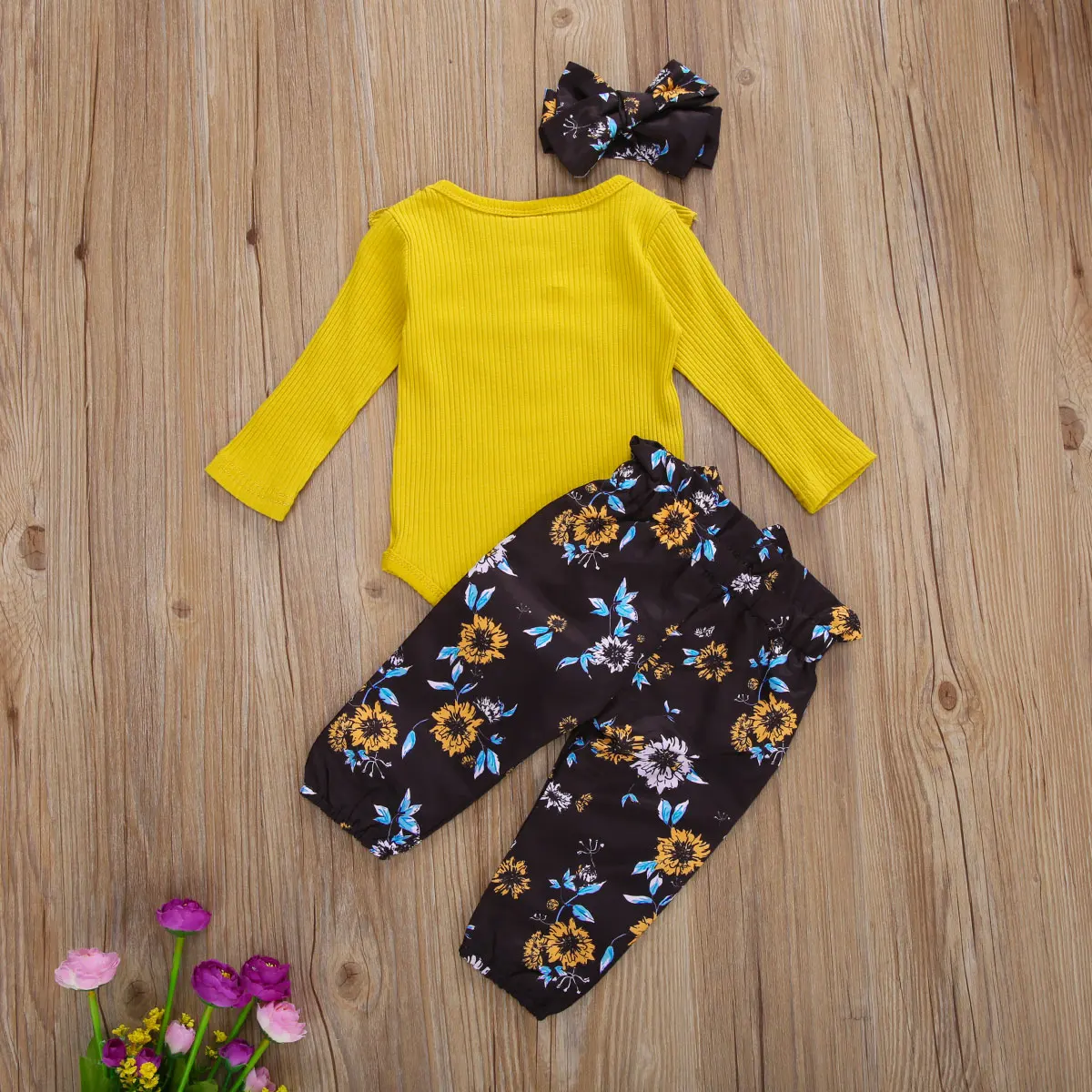 

3 Pcs Newborn Floral Print Outfits Infant Solid Color Long Sleeve Round Neck Ruffle Romper Bow Trousers Headband
