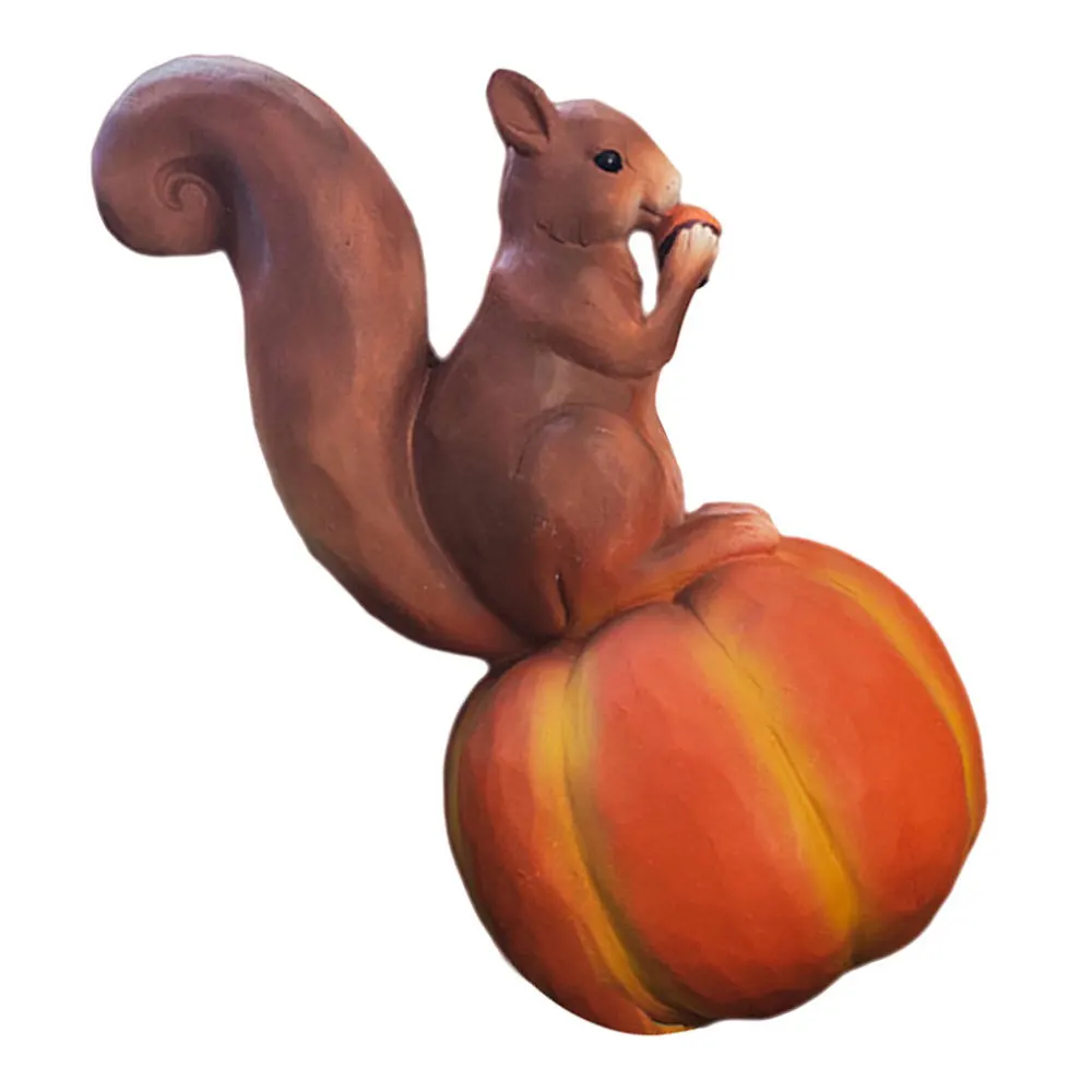 

1PC Creative Squirrel Pumpkin Resin Crafts Simulated Squirrel Pumpkin Adornment