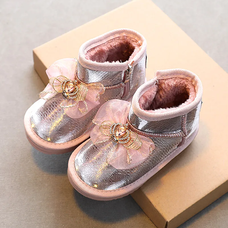 

Детские ботинки для девочек, модная зимняя обувь с мехом, дизайнерская Высококачественная детская водонепроницаемая кожаная обувь на плат...