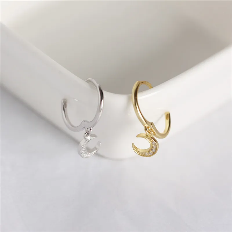 Женские серьги-гвоздики с подвеской в виде полумесяца | Украшения и аксессуары