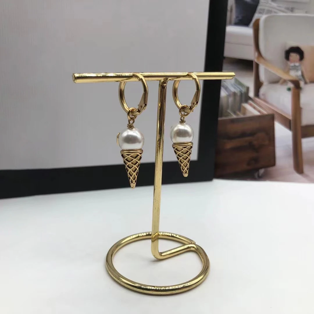 

2021 trending luxury brands retro gold Pearl earrings men wedding womens earrings stud earrings couple 925 silver