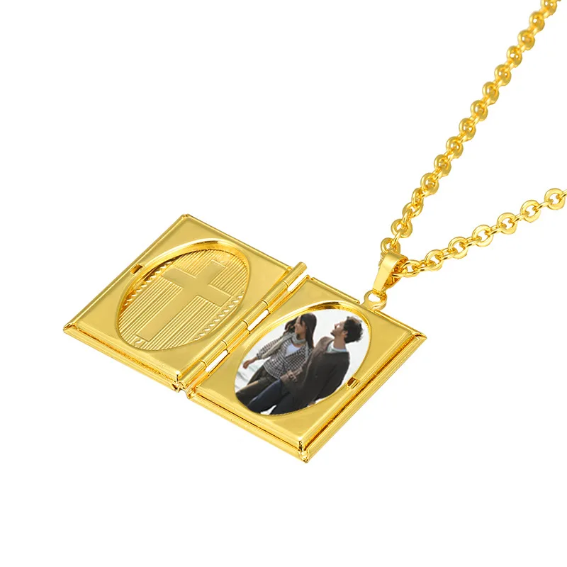 

Fashion Printing Peach Heart Locket Photo Pendant Necklace For Women Trend Floating Locket Photo Frame Valentine Lovers Jewelry