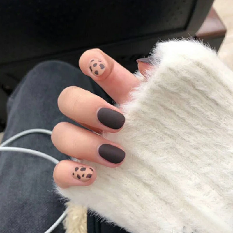 

24pcs Gradients Wear Long Paragraph Fashion Manicure Patch False Nails Save Time Wearable Patch BUTT666