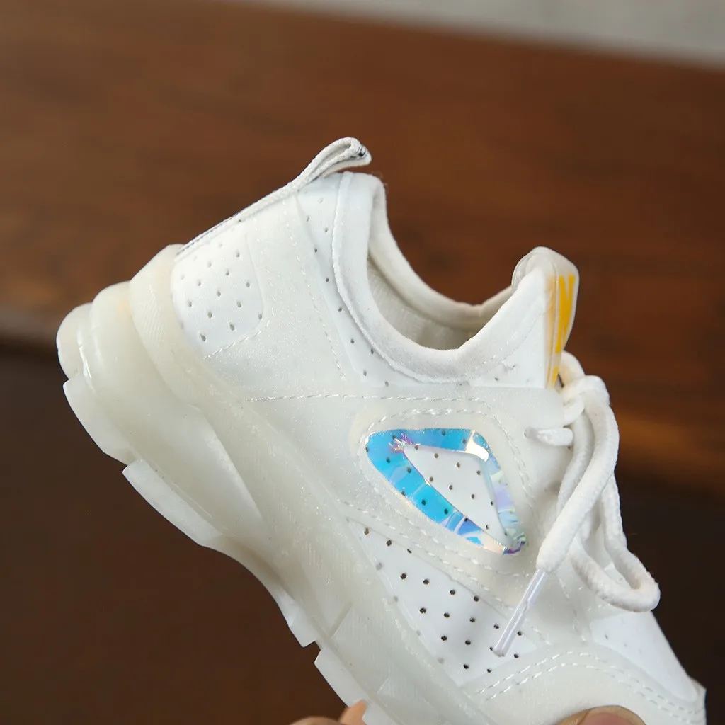 Детские кроссовки с подсветкой спортивная обувь для бега мальчиков и девочек