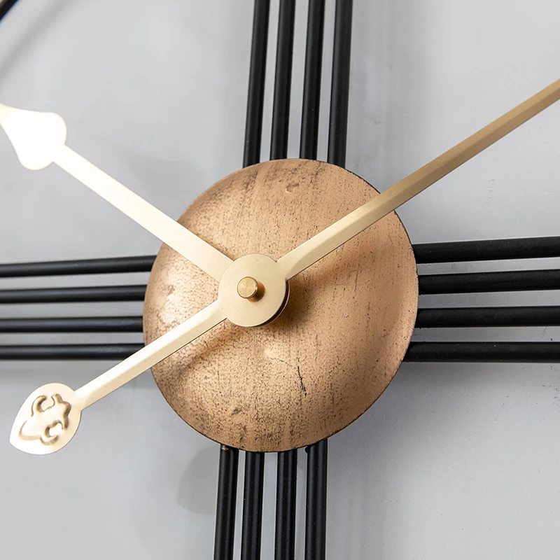 Роскошные минималистичные настенные часы креативные металлические для гостиной