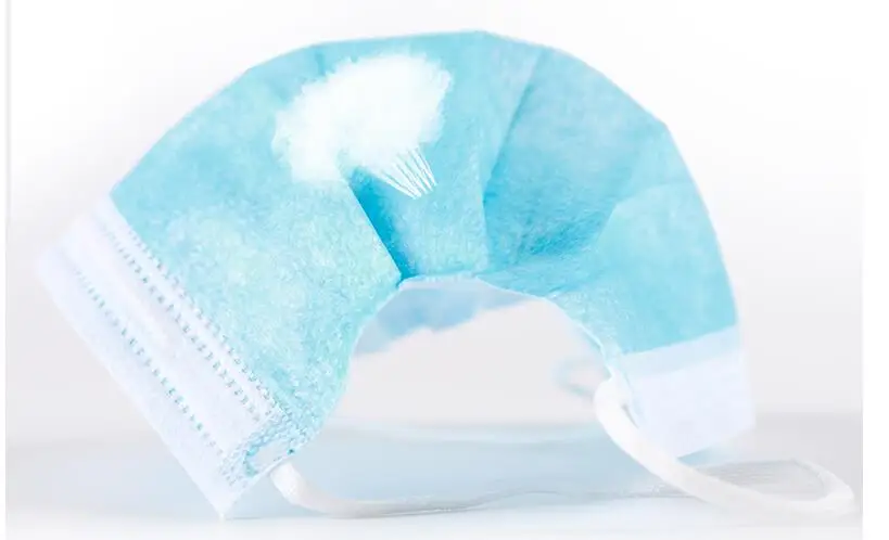 

50 pieces of disposable respirator dust proof breathable easy to breathe adult men and women with three layers of ordinary masks
