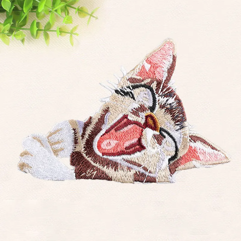

1PC Cartoon Cat Embroidery Patches Bag Sew Ironing Clothes Cloth Applique Fashion DIY Decorative Clothes Stickers Accessories