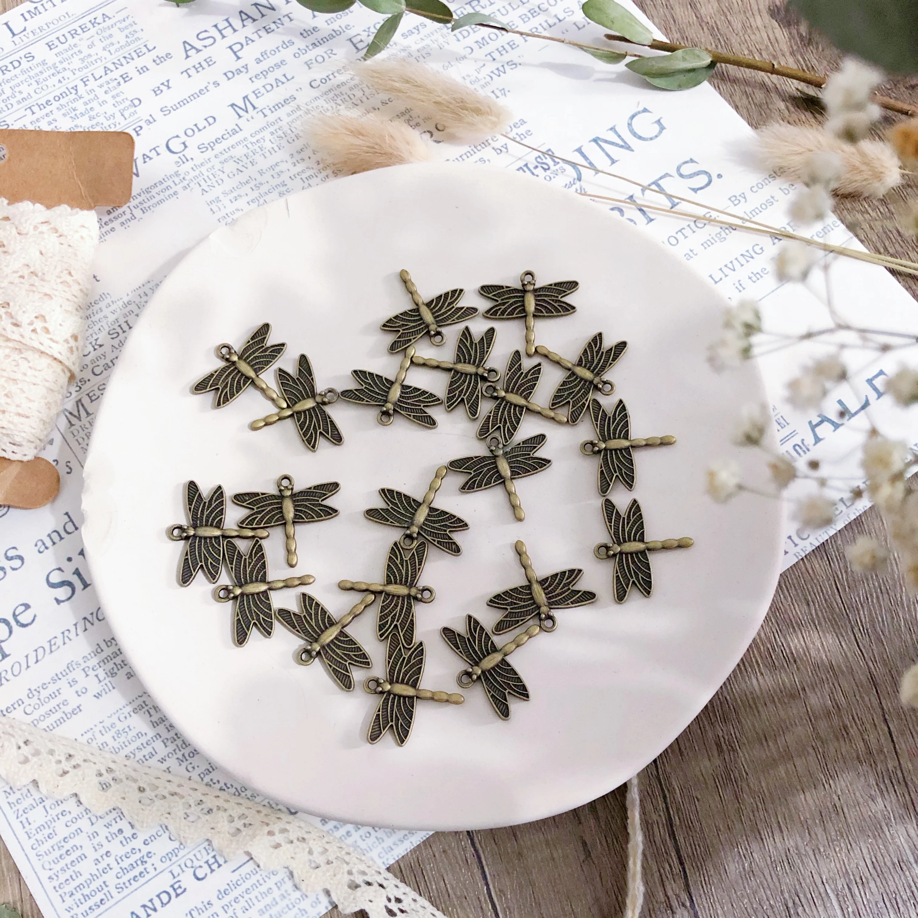 Декоративные подвески в стиле ретро карточки с пчелами и стрекозой