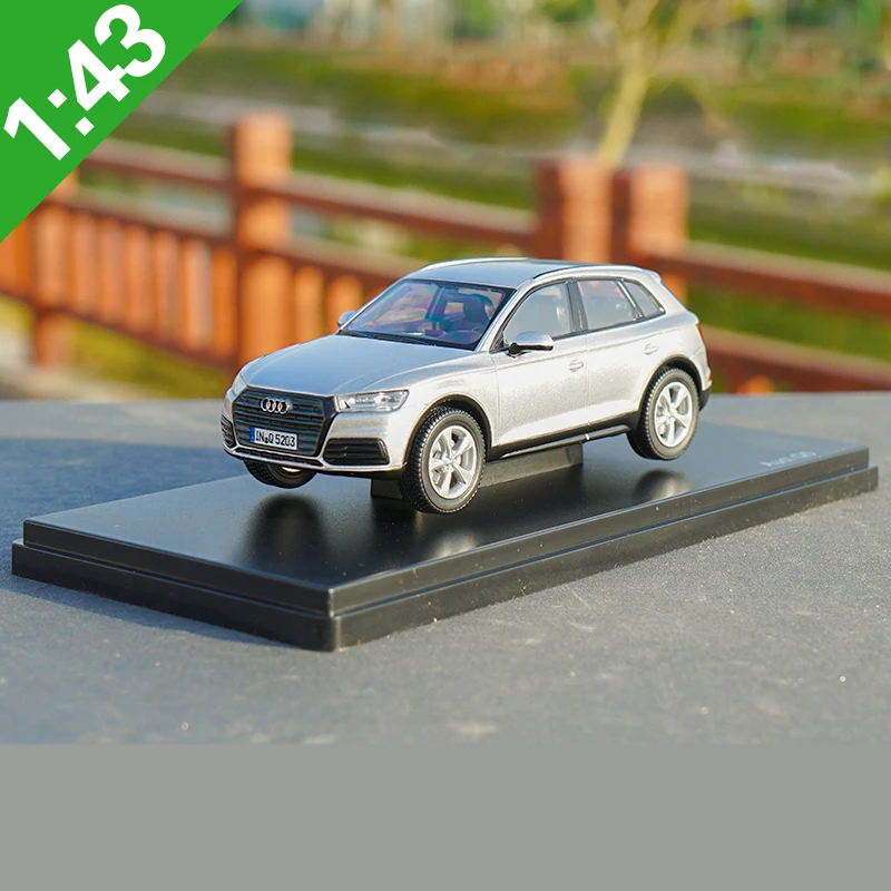 1:43 Q5 AUDI Q5 сплав модель автомобиля статическая Высокая имитационная металлическая модель автомобилей с оригинальной коробкой