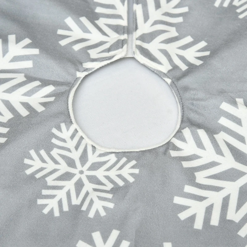 

101cm Christmas Tree Skirt White Snow New Year Decoration with 30Pcs 6cm Christmas Balls Ornaments