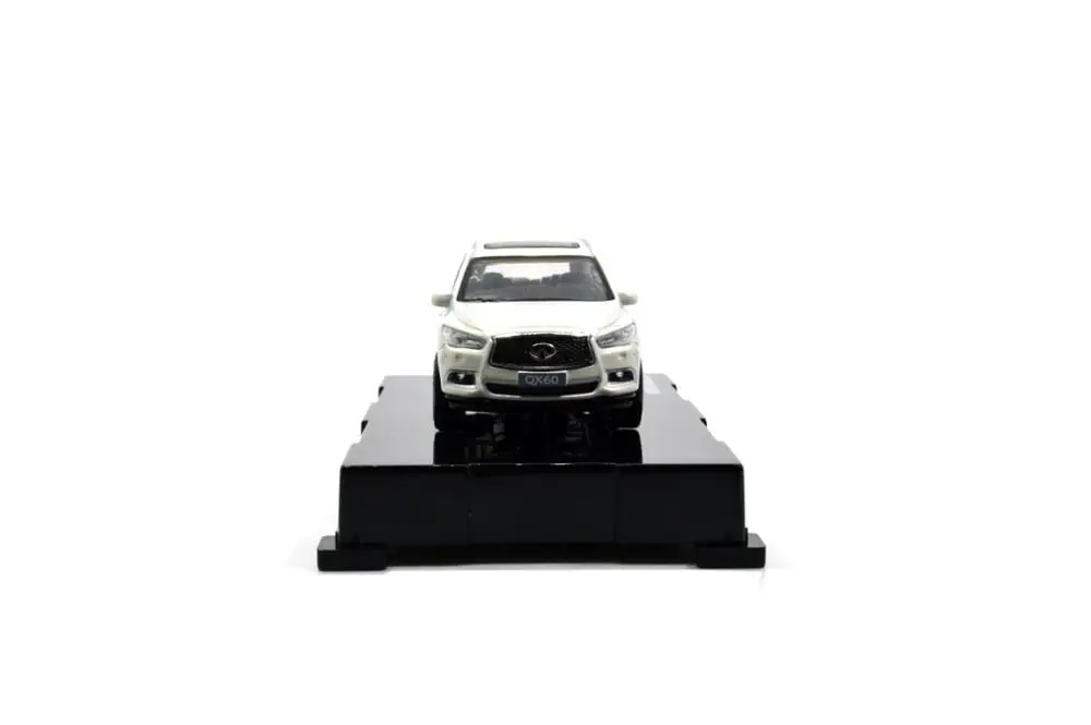 Миниатюрная металлическая модель автомобиля Paudi 1/64 в масштабе 1:64 Infiniti QX60 белая 2017