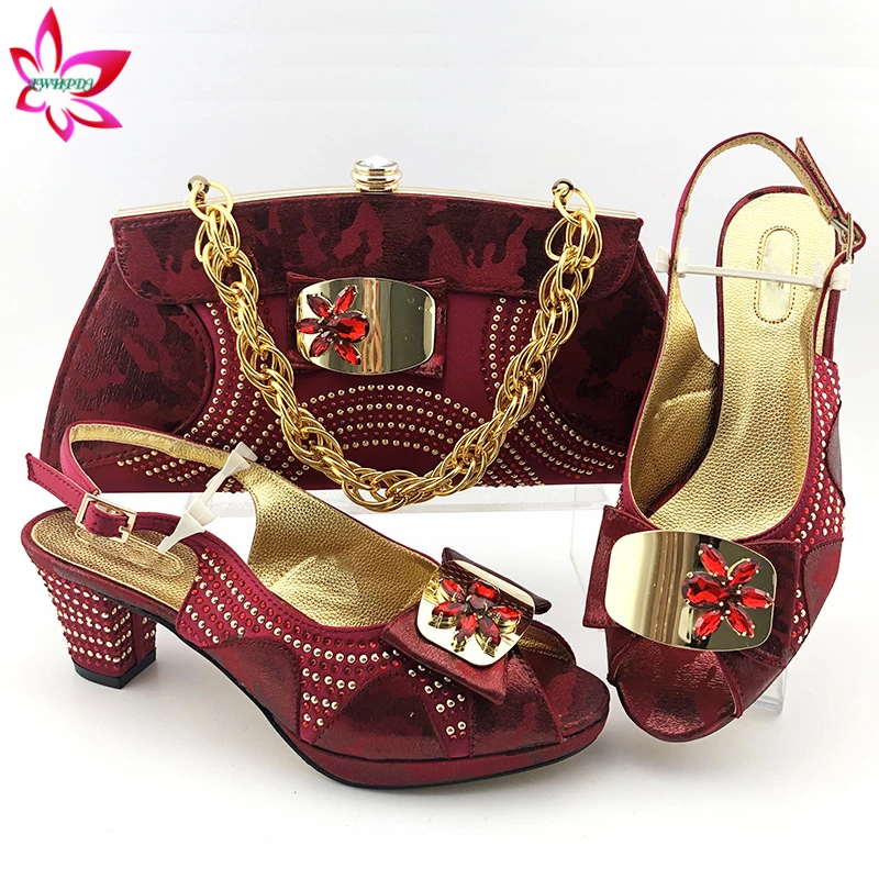 Винный Цвет модная свадебная фотосессия новинка женские туфли-лодочки и сумка в