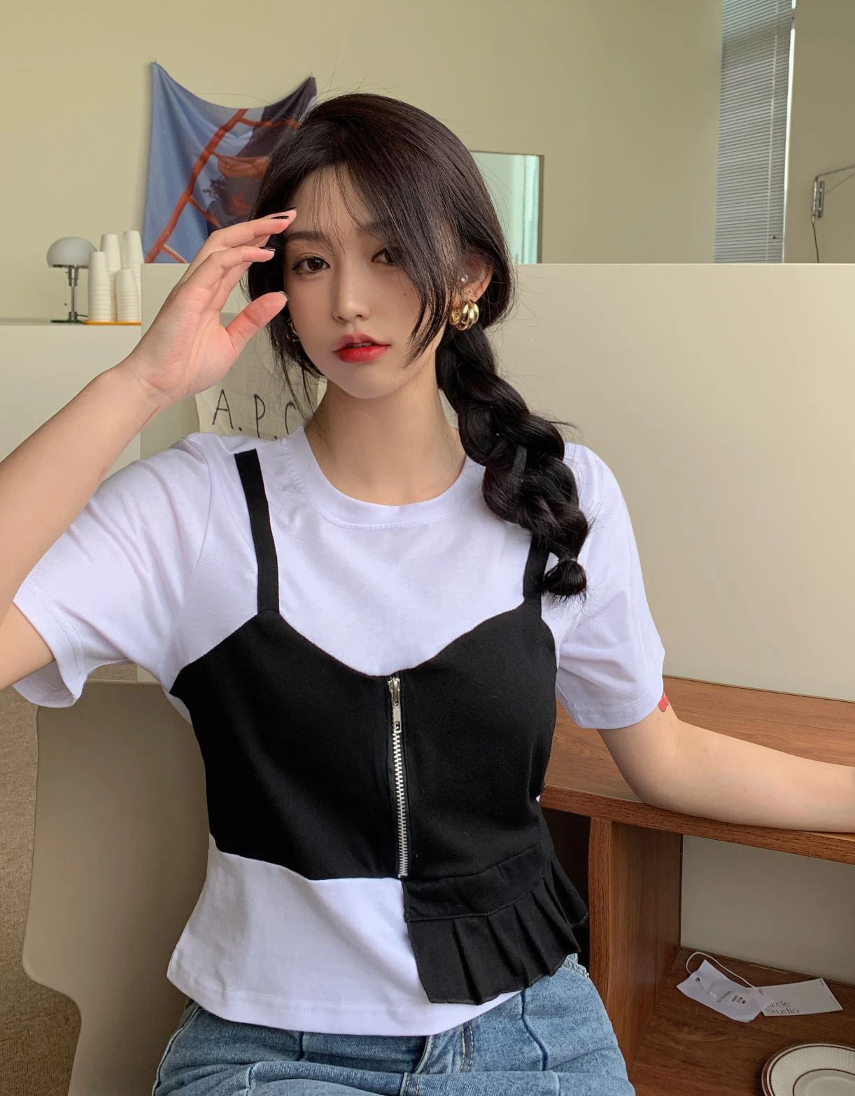 

Large Size Short-Sleeved T-shirt for Women 2021 New Summer Fat Girl Design Sense Fake Two-Piece Suspender Color Contrast Short