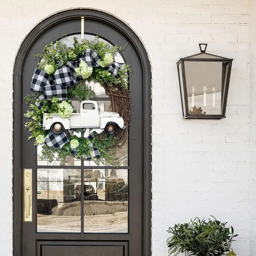 

Creative Christmas Door Wreath Christmas Truck Wreath Decoration Artificial Garland Wreaths for Car Home Window Wall Decoration