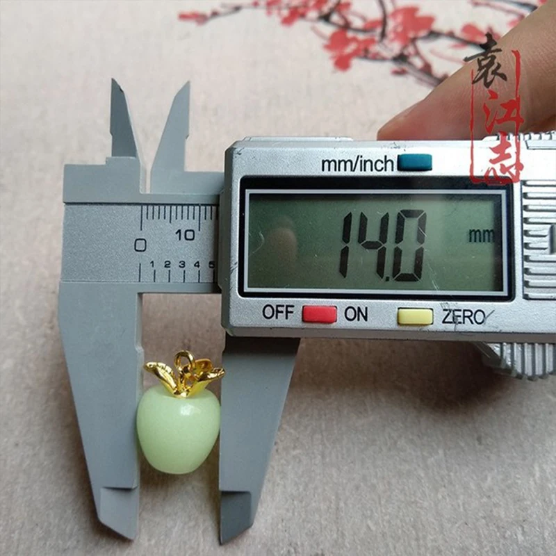 

2020 New Christmas Eve To Send Valentine Night Glow Small Apple Three Colors, Choose A Special Love To Send A Special Love Gift