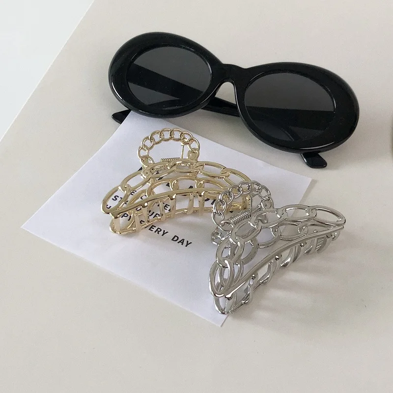 

Korea Fashion Hair Claw Clamps Hairpin Metal hollow Geometric Rectangle Hair Clips for woman Aesthetic Hair Accessories