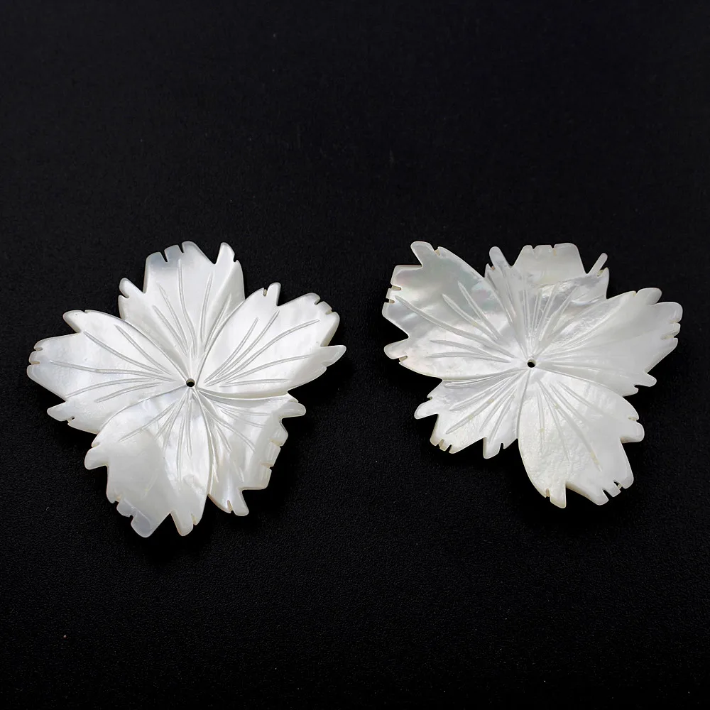 (10 шт./лот) Новые резные швабры белый корпус просверленные бусины Цветок Кулон