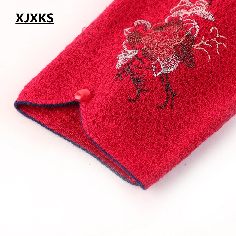 XJXKS Новый 2020 Весенний семибалльной рукава Перемычка Knit Красный Emboridery свитер