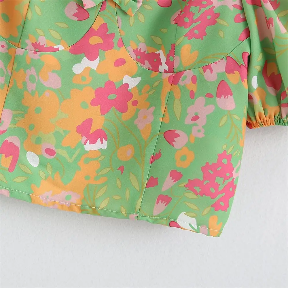 

2020 summer women's new French broken lace one-shoulder short-sleeved French romantic style was thin wild shirt