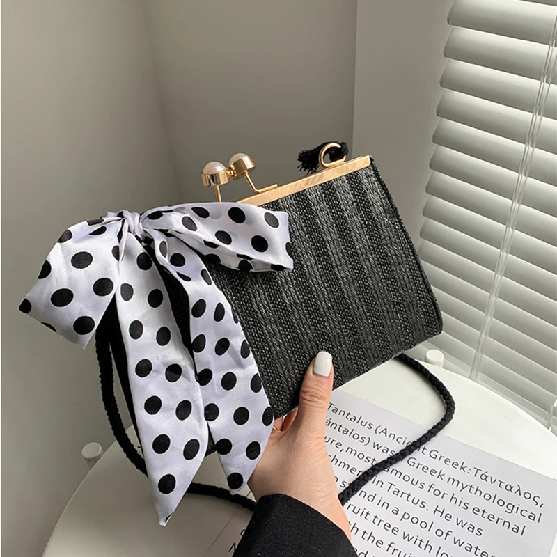 

Korean vintage silk scarf woven armpit bag women's One Shoulder Messenger Bag