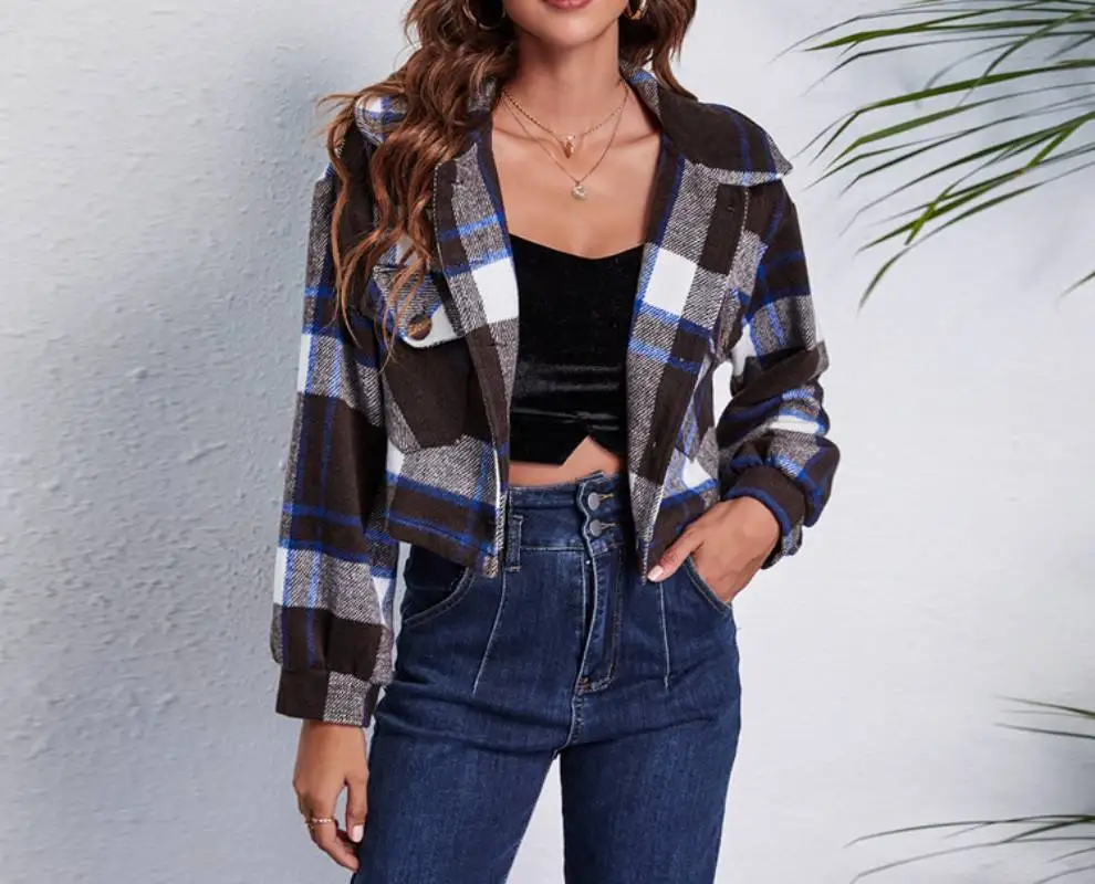 

2021 Autumn New Women's Casual Short Fashionable Commuting Doll Collar Lantern Sleeve Lattice Warm Round Button Wool Coat