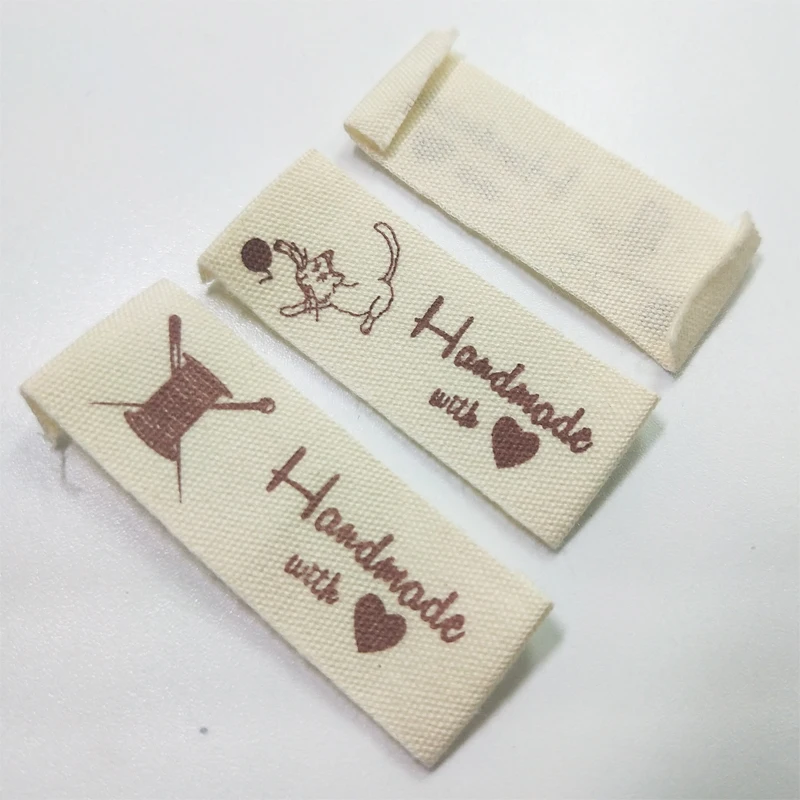 FreeShipping100pcsPureHandMadeDDIYWitheLoveLabelsCottonFabricPrintingTagsForGarmentBagsSewingAccessoriesSpotsGoods | Дом и сад